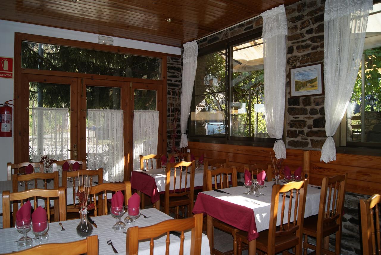 Pensio Samarra Hotel Ribera de Cardos Exterior photo
